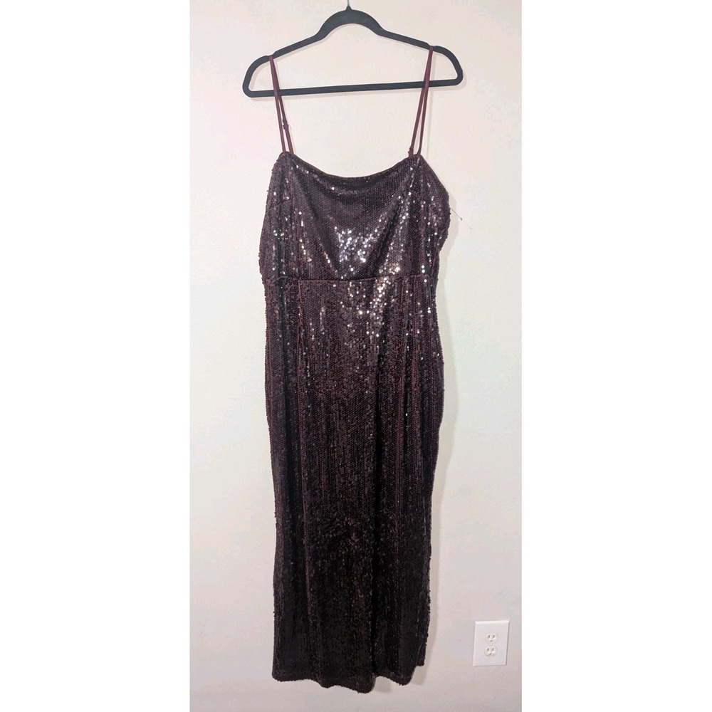 14 NWT Quiz Sequined Strappy Maxi Dress in Berry